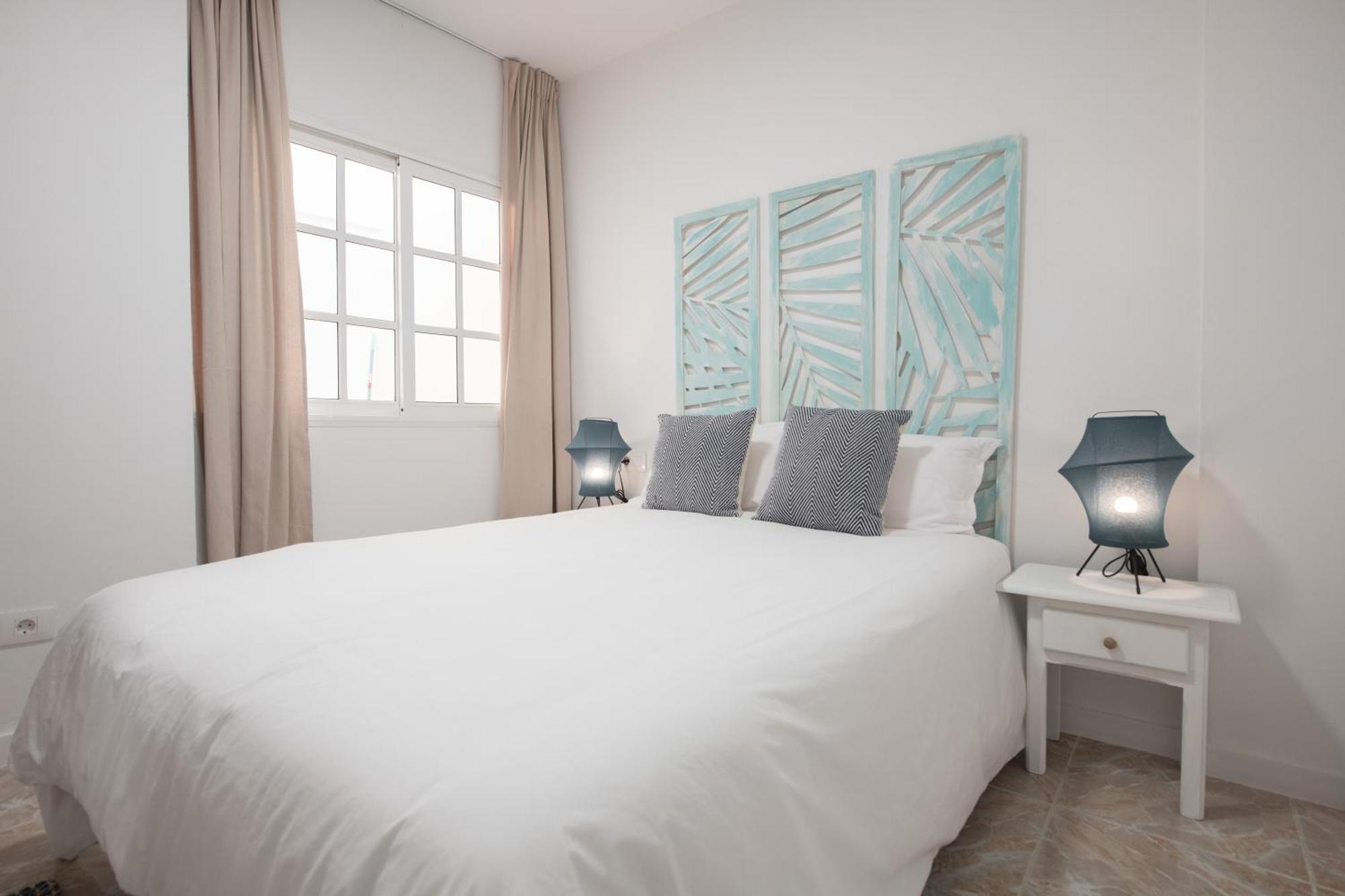 Comfortable Centric Apartment Steps From The Beach Ґран-Тарахаль Екстер'єр фото